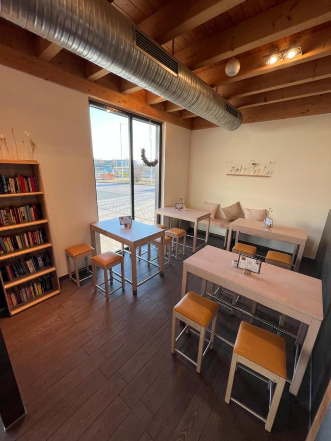 Auszeit Cafe & Hotel Oberwornitz Eksteriør billede