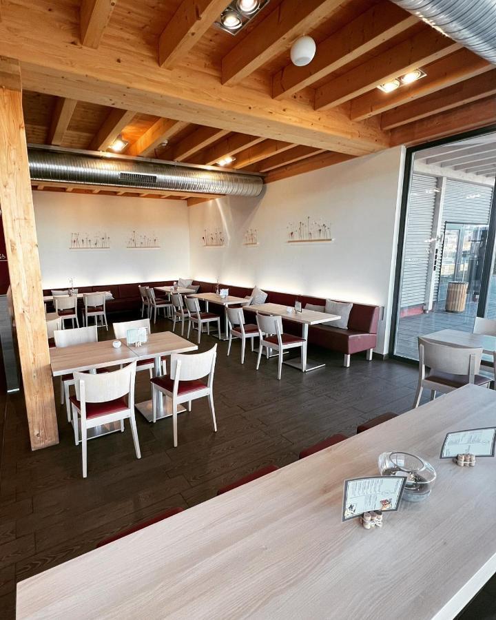 Auszeit Cafe & Hotel Oberwornitz Eksteriør billede